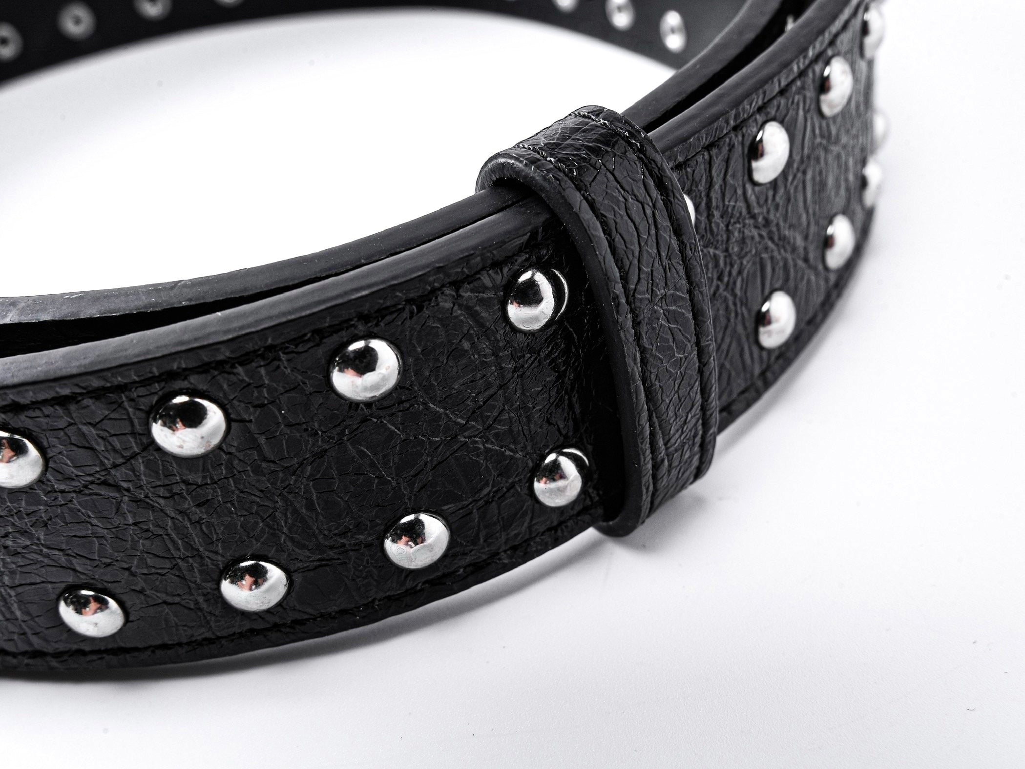 "✝" Cracked-texture studded belt