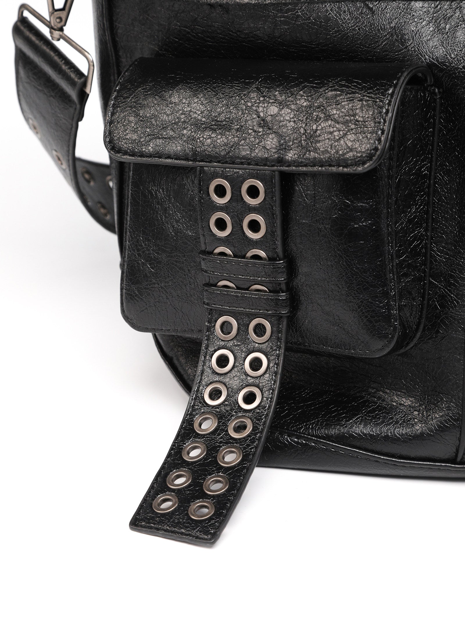 "✝" Cross-cracked leather bag