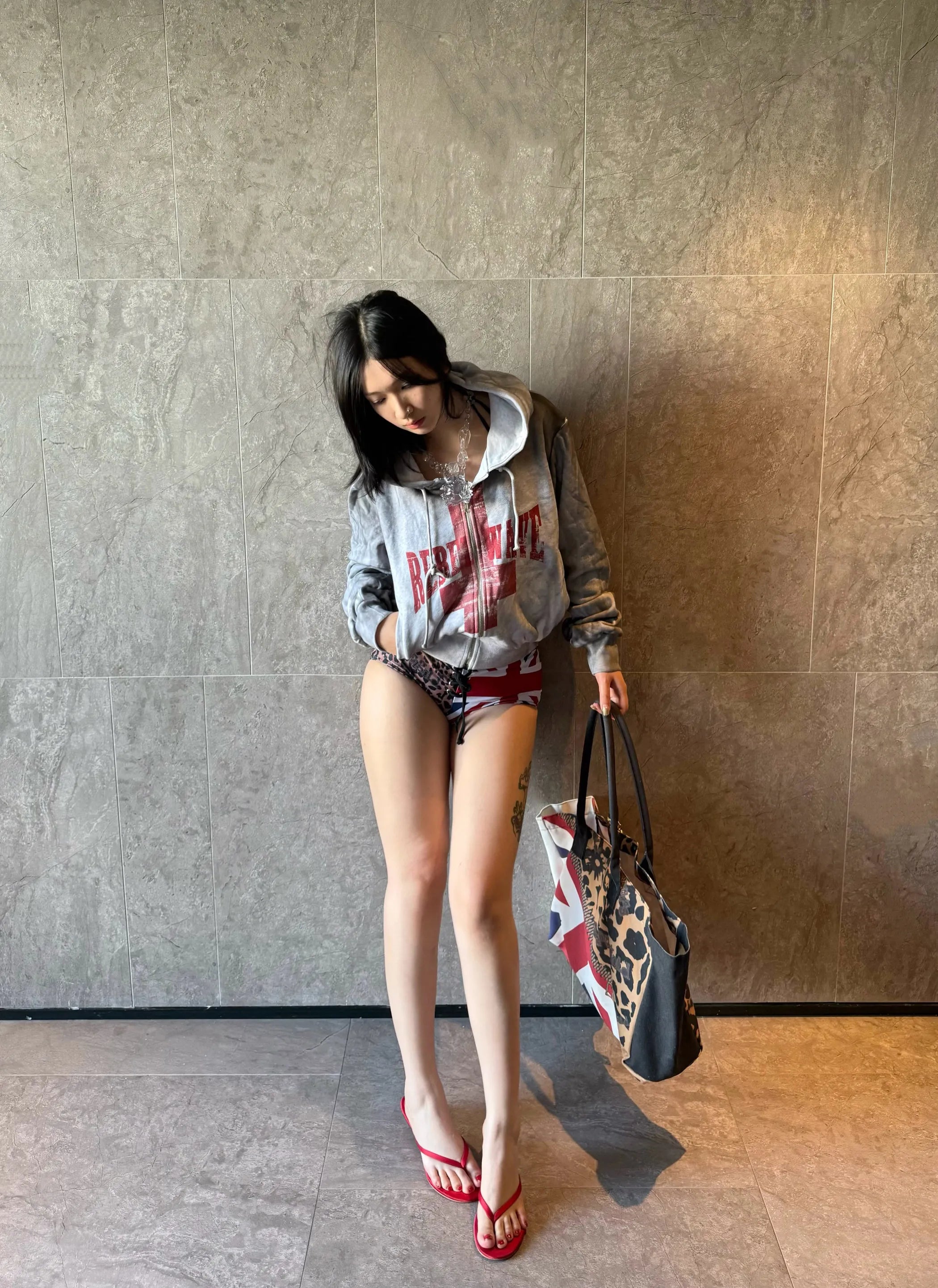 "✝" Distressed sweatshirt