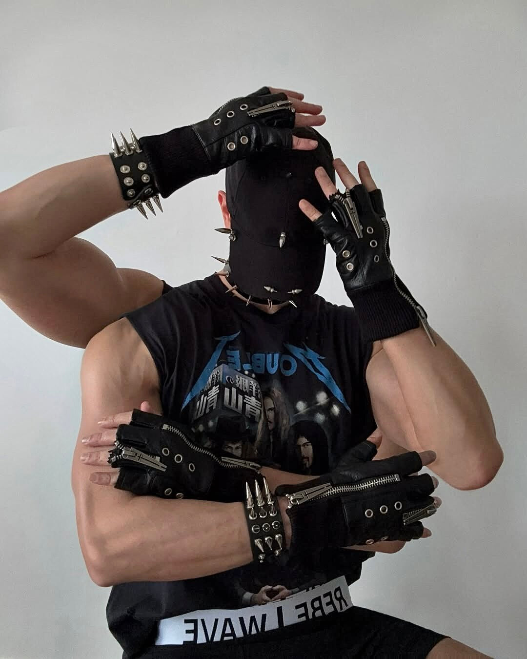 "WØR" double-zip gloves