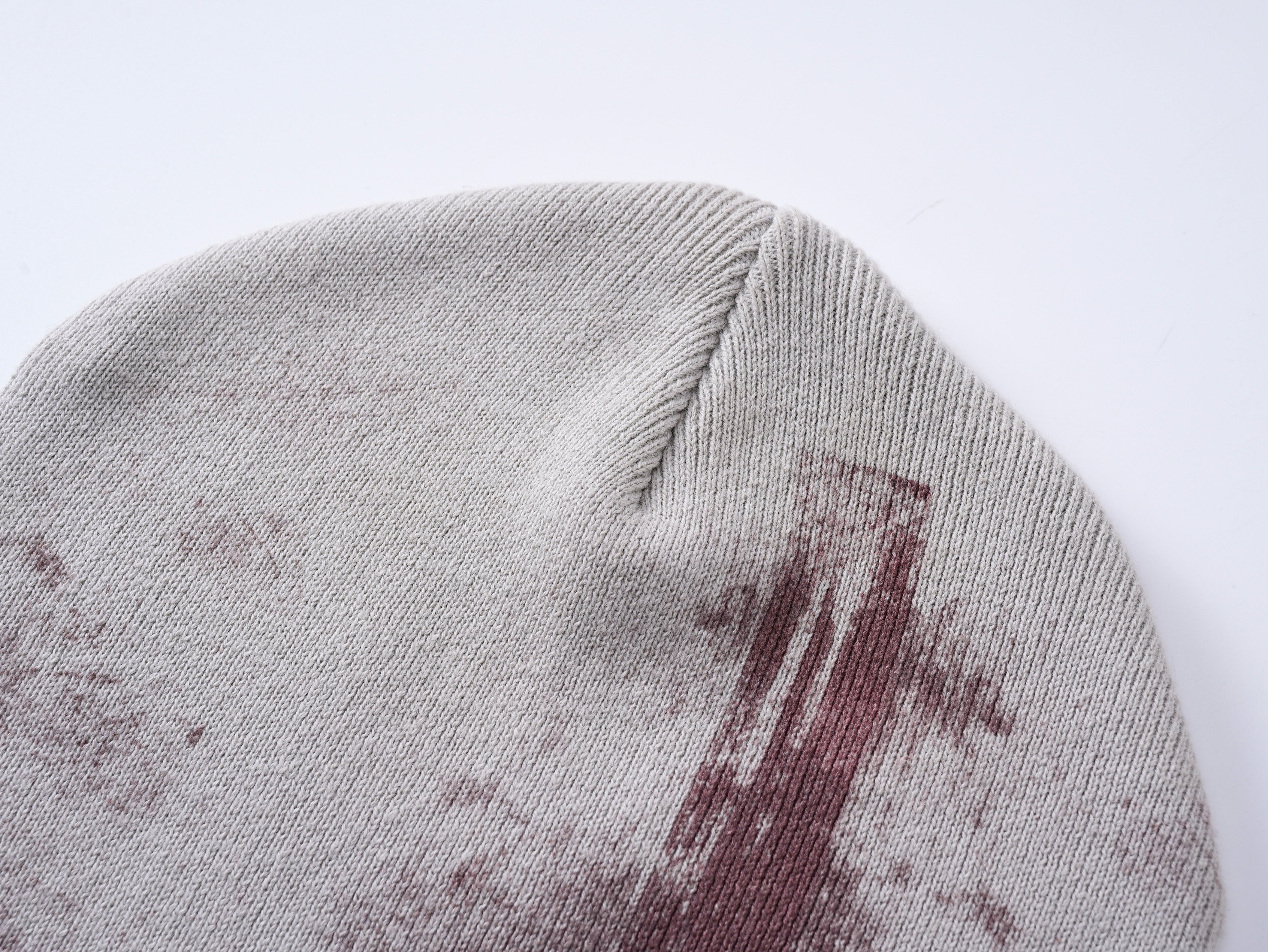"✝" Red Cross beanie