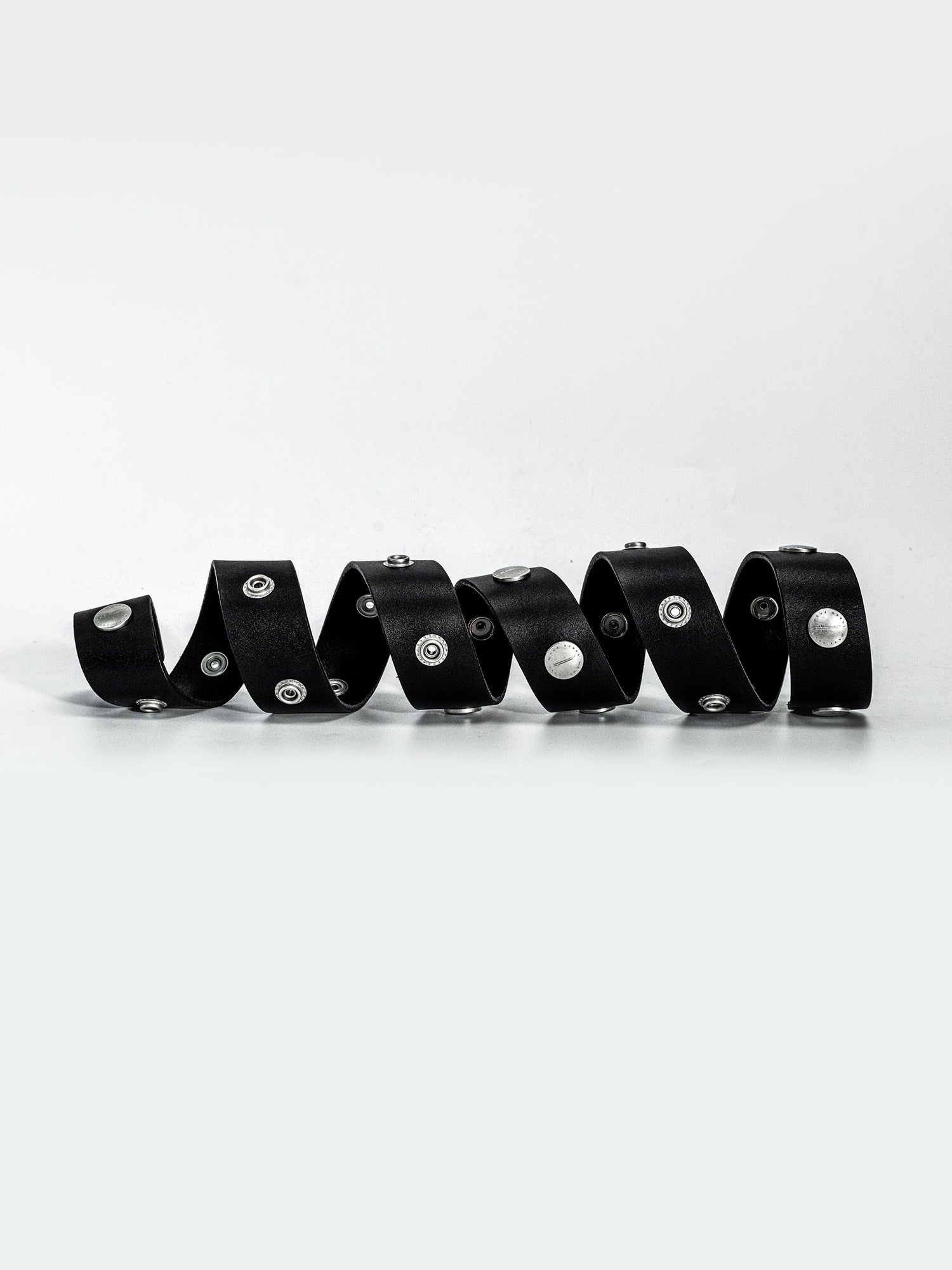 "SØL" Rivet snap-buckle belt