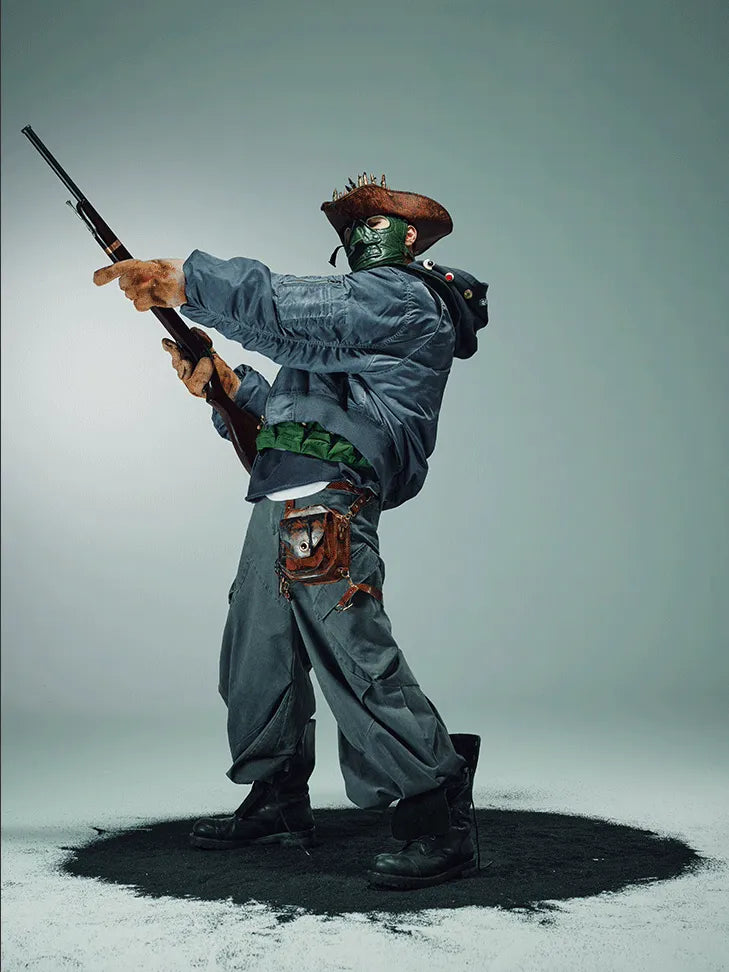 Scimitar structure cargo pants