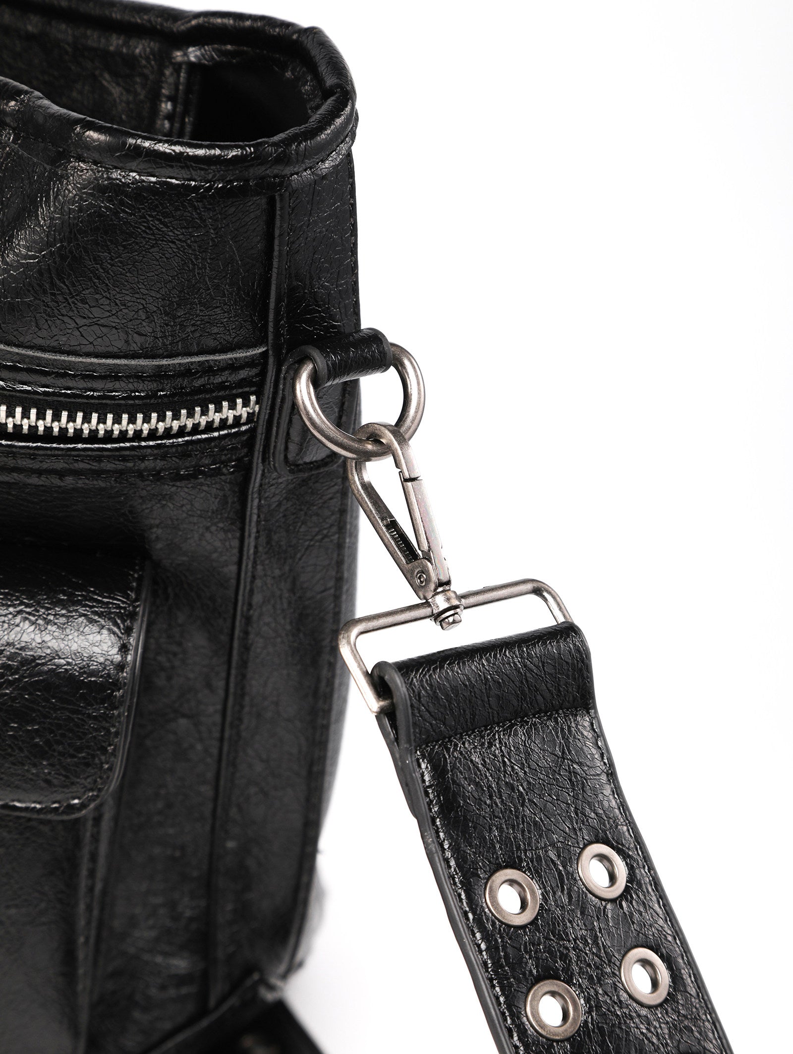"✝" Cross-cracked leather bag